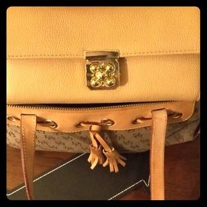 very nice ice 10 leather wallet with gold Embelli